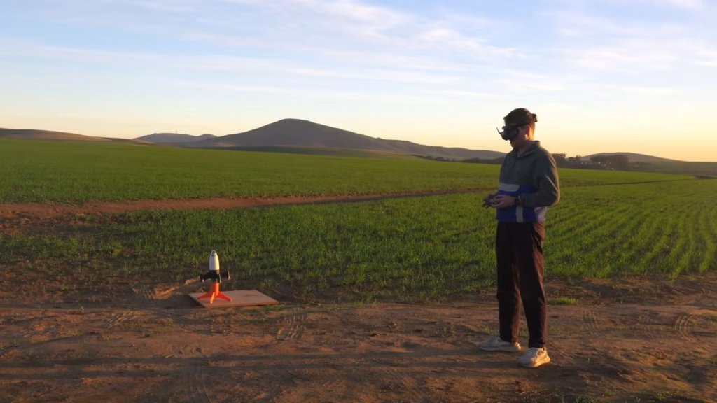 South African Father-Son Duo Smash Quadcopter Speed Record at 363MPH!