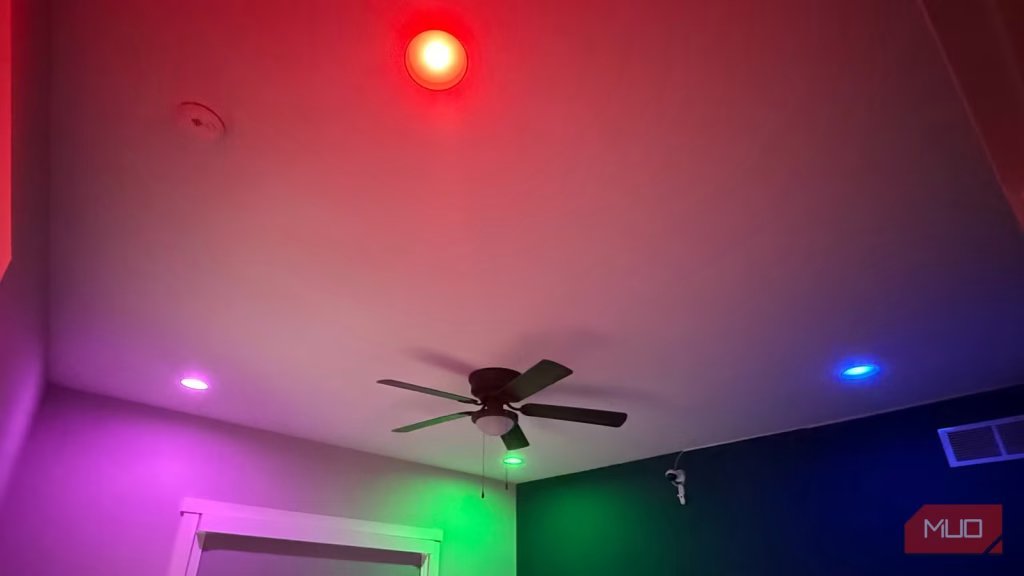 After 5 years of living with smart bulbs, I automated them properly for the first time