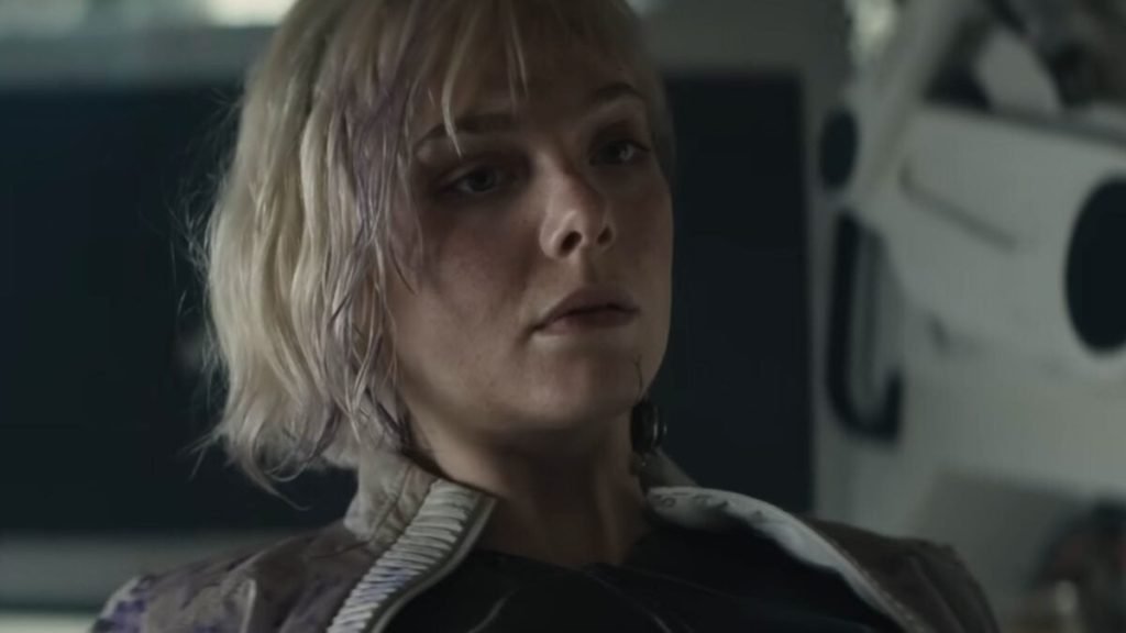 Badlands' Star Elle Fanning Thinks Genre Movies Are as Award-Worthy as the Rest of Cinema