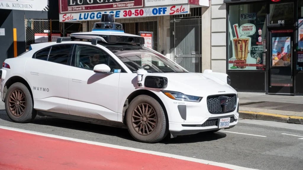 Social media mourns beloved cat, KitKat, hit by Waymo car