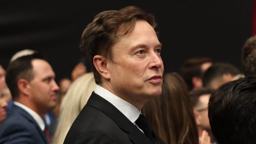 Tesla Shareholders Decide Elon Musk Should Be the World's First Trillionaire