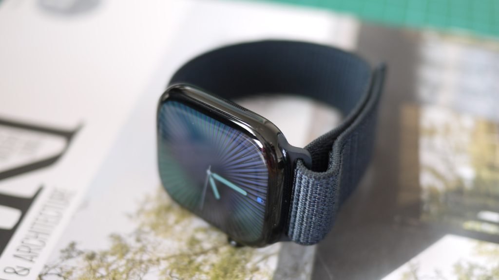 The Apple Watch Series 10 just crashed to its lowest-ever price