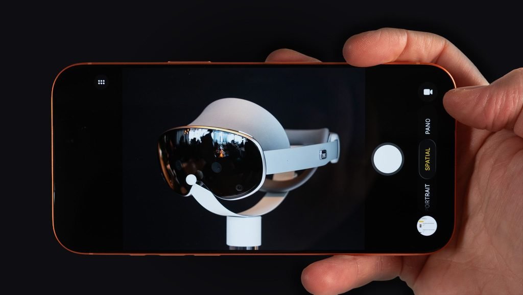 The Galaxy XR ‘opens new levels of immersion’ and wants to be an entertainment powerhouse, but it can’t get the job done properly until Google figures out spatial video The Galaxy XR 'opens new levels of immersion' and wants to be an entertainment powerhouse, but it can't get the job done properly until Google figures out spatial video