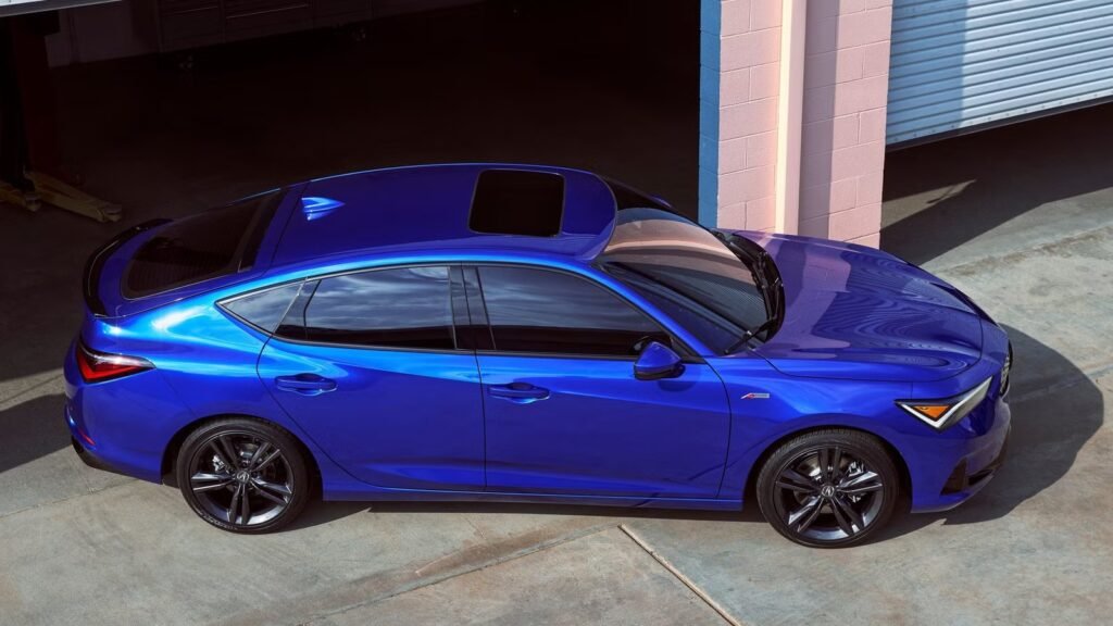 No other gas-powered luxury sedan delivers efficiency this impressive