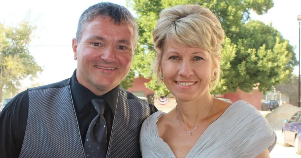 Prosecutors say Wisconsin man Todd Kendhammer murdered his wife and staged the scene to look like a freak car accident Prosecutors say Wisconsin man Todd Kendhammer murdered his wife and staged the scene to look like a freak car accident