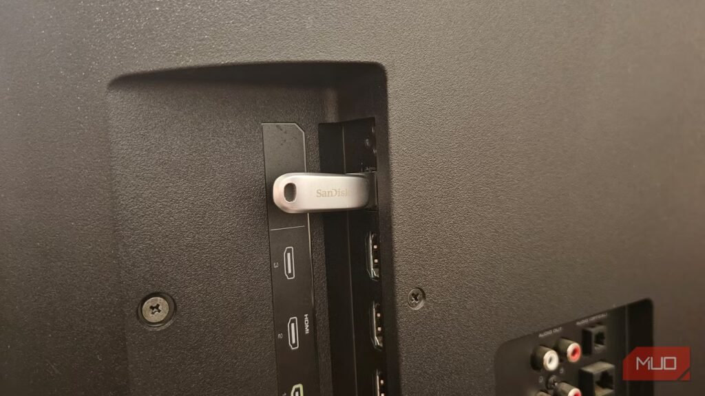 I ignored my TV’s USB port until I discovered these 6 tricks I ignored my TV’s USB port until I discovered these 6 tricks