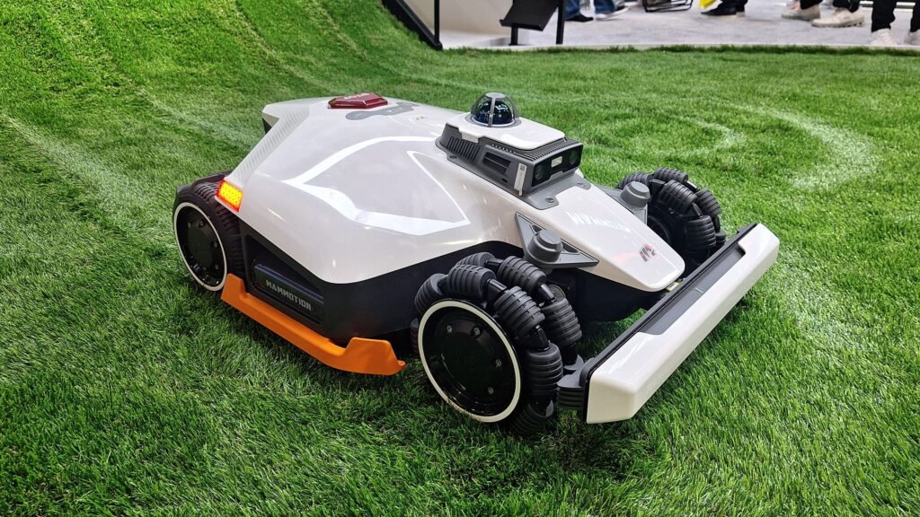 I just watched Mammotion's new flagship lawnbot scale an astroturf mountain, and it was mesmerizing
