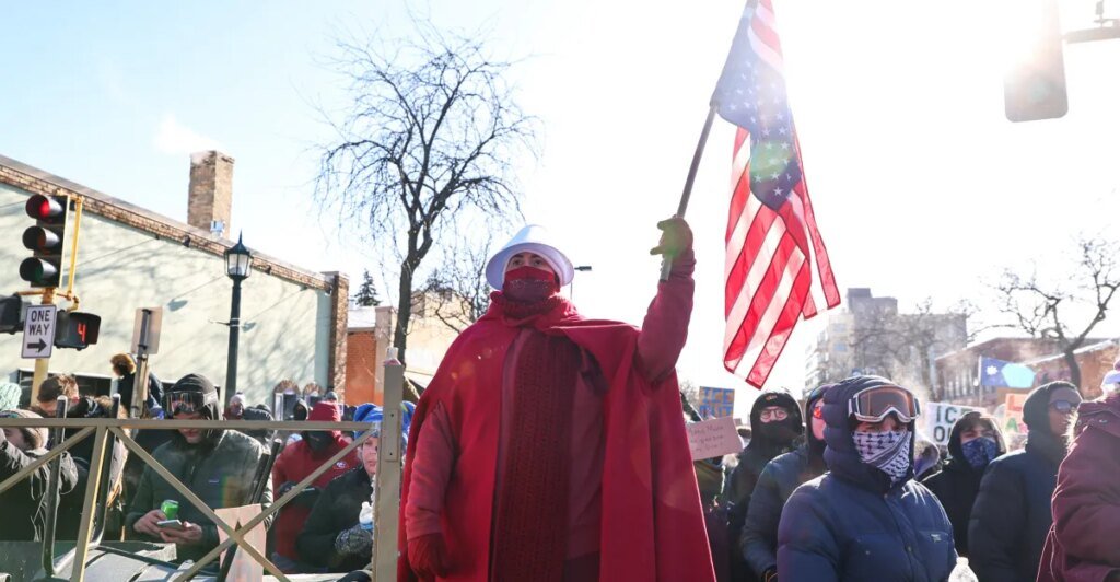 ICE invades Minnesota and Minnesotans fight back ICE invades Minnesota and Minnesotans fight back