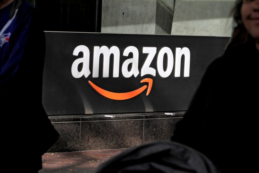 Iron Flask's Top-Selling Stainless Steel Water Bottle Is on Sale for $17 on Amazon Iron Flask's Top-Selling Stainless Steel Water Bottle Is on Sale for $17 on Amazon