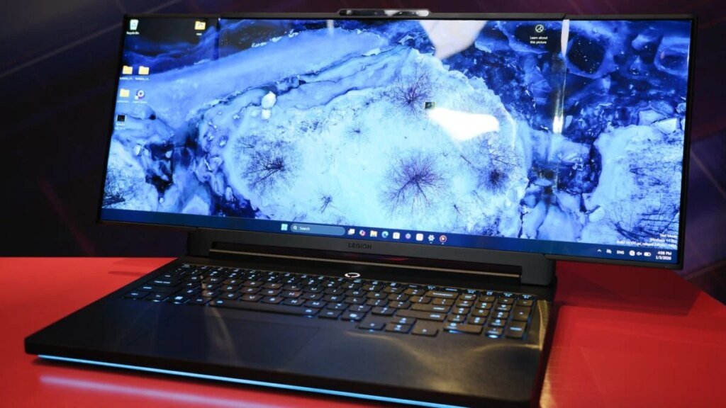 Lenovo Thinks You Want an Ultrawide Gaming Laptop That Uses a Rollable Screen