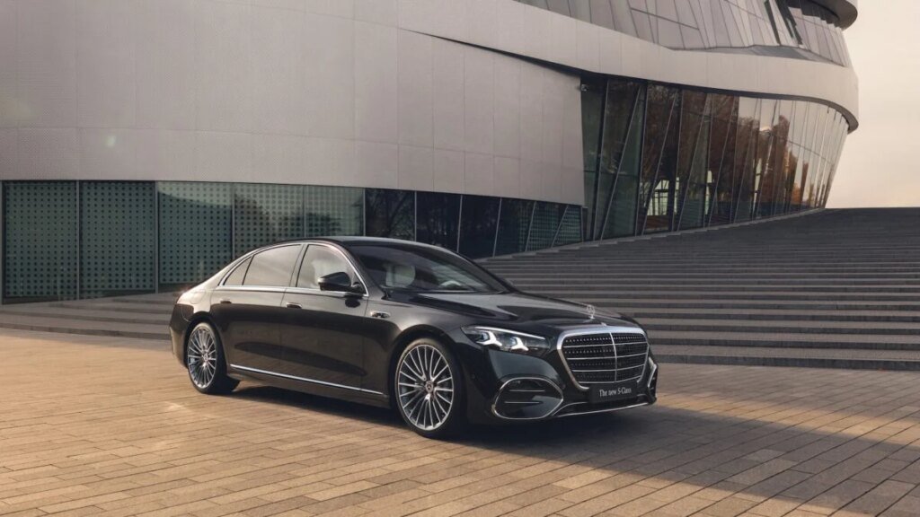 Mercedes-Benz Says the 2027 S-Class Gives Passengers a Better Ride Through AI Mercedes-Benz Says the 2027 S-Class Gives Passengers a Better Ride Through AI