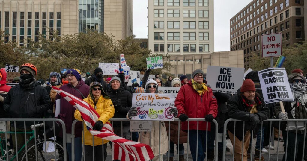 Minnesota National Guard mobilized; protesters clash in downtown Minneapolis