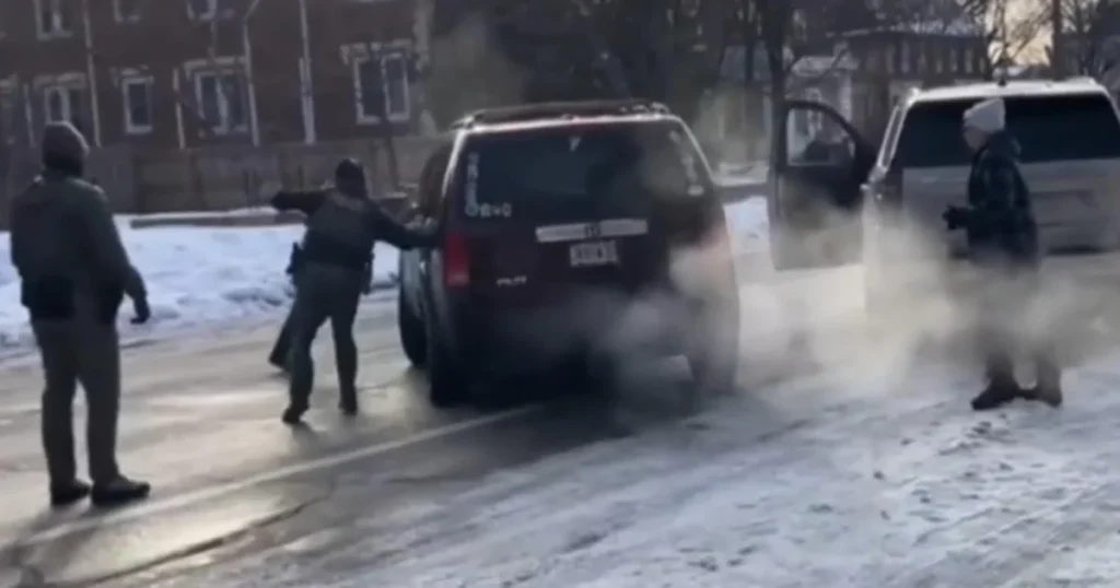 Retired ICE agent reviews deadly Minneapolis shooting video frame-by-frame, questions tactics used