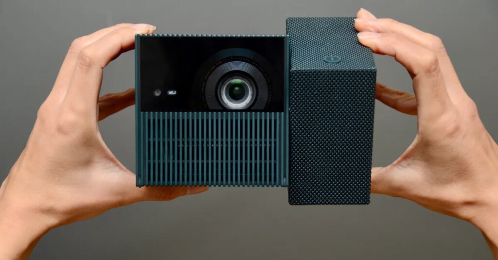 TCL’s PlayCube projector is more fun than a Rubik’s Cube