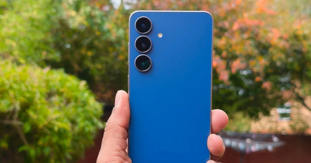 The Galaxy S26 Plus could be more similar to its predecessor than you'd expect