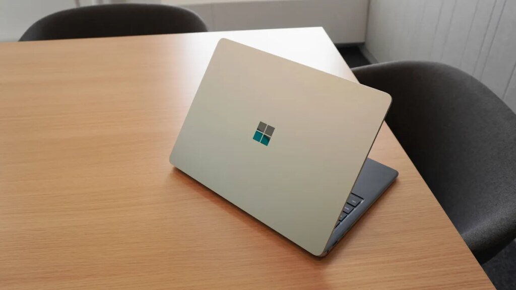 The most premium work laptop I tested in 2025 lets you finally ditch Wi-Fi for good