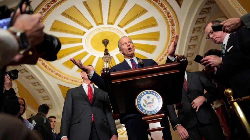 Top Republicans praise Venezuela operation as some lawmakers question legal authority : NPR