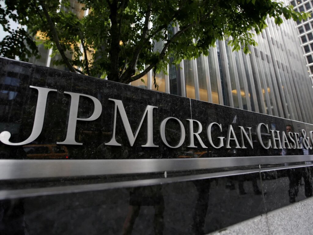 Trump’s JPMorgan Chase lawsuit revives debanking concerns in US | Banks News