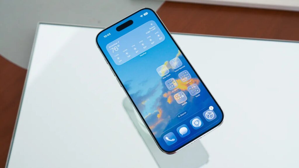 Why the next-gen solid-state battery everyone talks about isn’t in your iPhone yet Why the next-gen solid-state battery everyone talks about isn't in your iPhone yet