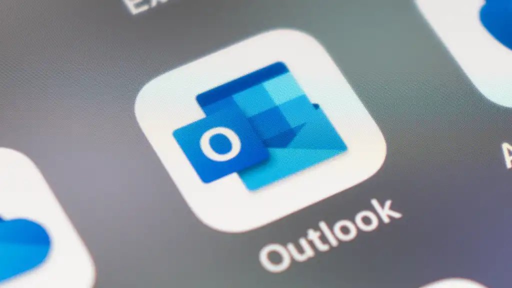 Windows 11’s latest update crashes classic Outlook and loses emails Outlook Icon auf Desktop