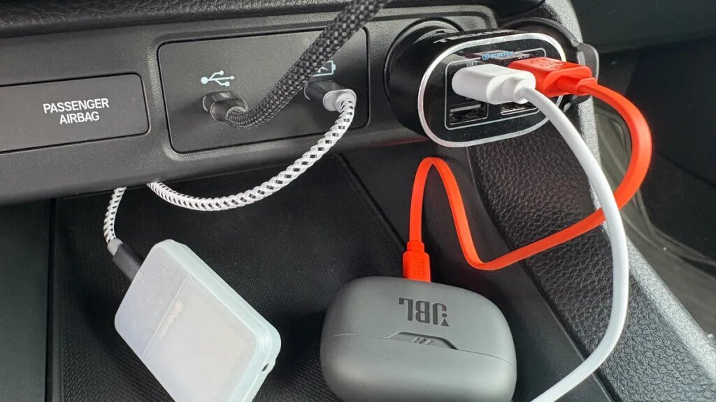 Your car's USB port is seriously underrated: 5 creative ways I'm using mine