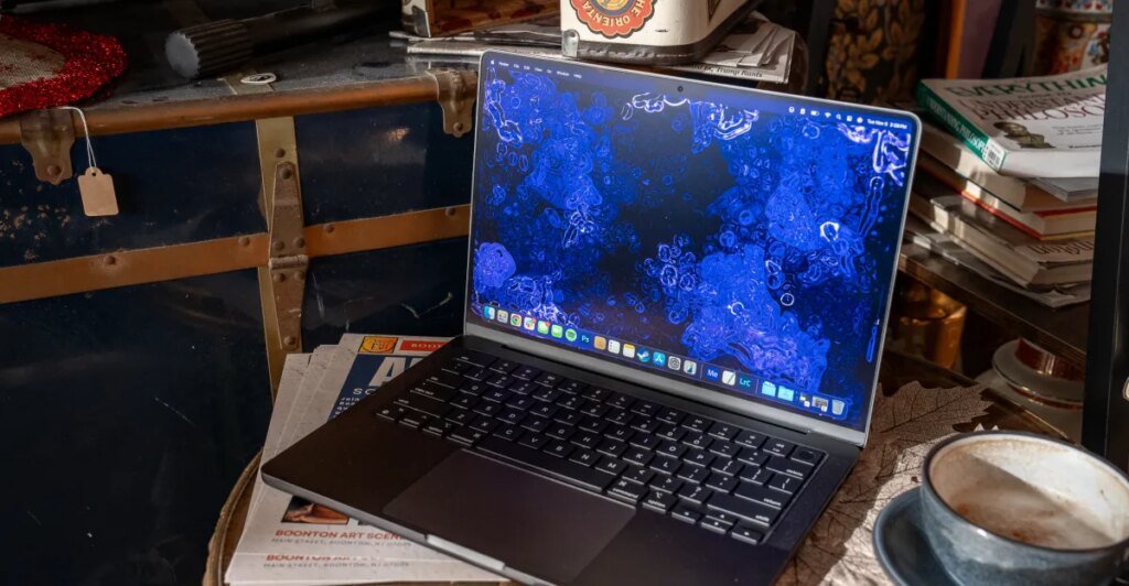 Apple’s touchscreen MacBooks might also have a Dynamic Island Apple’s touchscreen MacBooks might also have a Dynamic Island