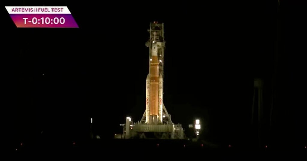 Artemis II moon rocket fueling test scrubbed due to hydrogen leaks