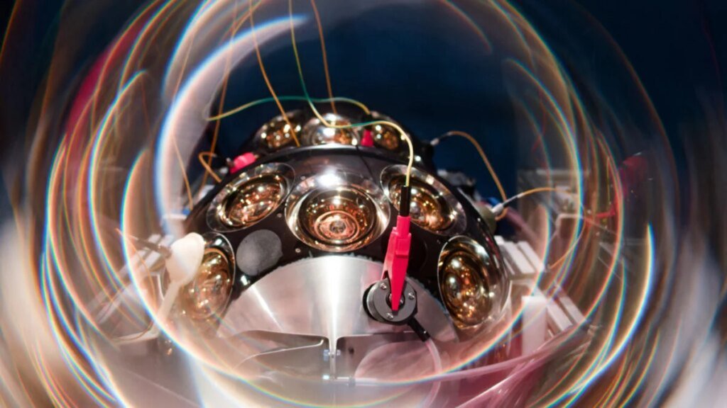 Dive Into the Elusive World of Particles With the Global Physics Photowalk Finalists Dive Into the Elusive World of Particles With the Global Physics Photowalk Finalists