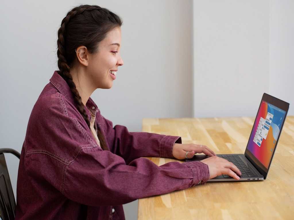 Get Windows 11 Pro for $25 and actually learn how to use it Microsoft Windows 11 Pro + The Essential Windows 11 Pro Course