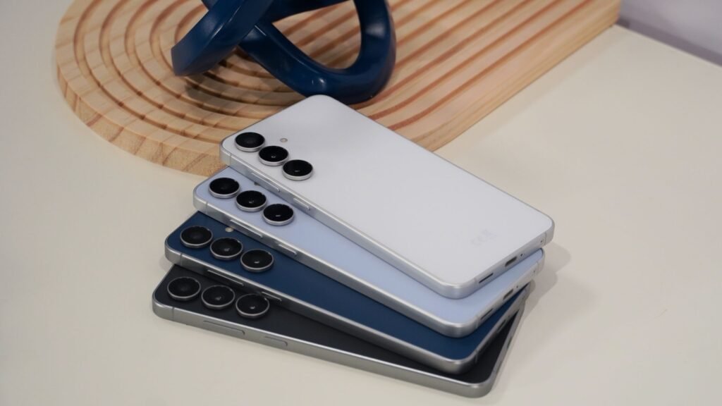 Google Pixel 10a vs. Samsung Galaxy S25 FE: Might not be worth the wait