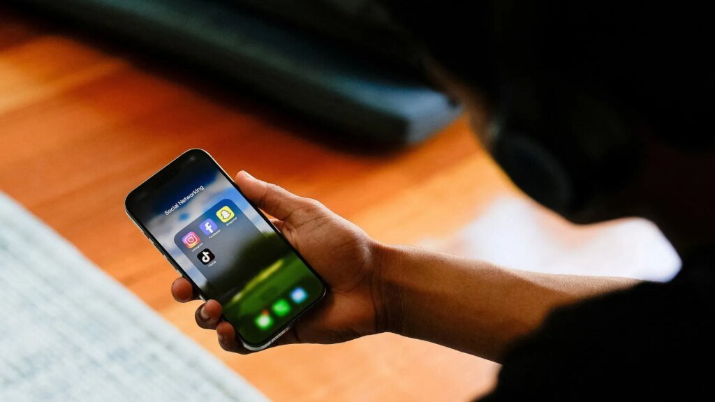 Is social media addictive? | Social Media News Is social media addictive? | Social Media News