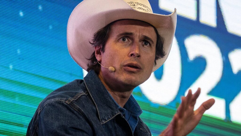Kimbal Musk Posts His Explanation for All Those Epstein Emails