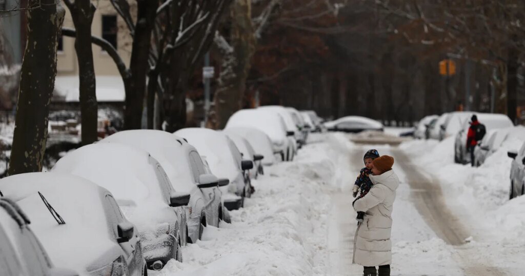 Maps show winter storm forecast to bring snow, blizzard conditions to East Coast