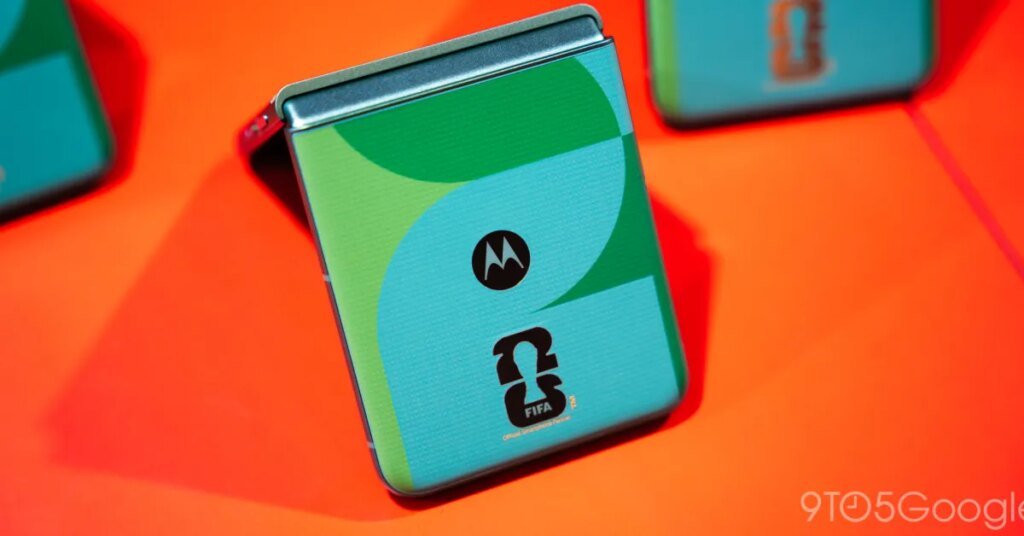 Motorola Razr FIFA Edition now available for $699, free Moto Tag Motorola Razr FIFA Edition now available for $699, free Moto Tag