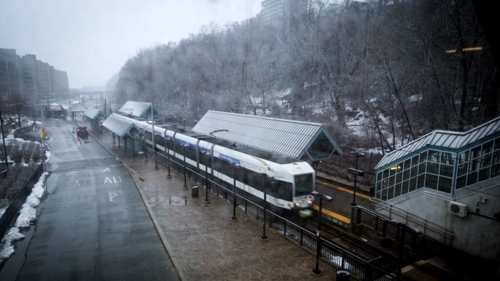 Northeast readies for a major winter storm, with blizzard warnings in effect : NPR