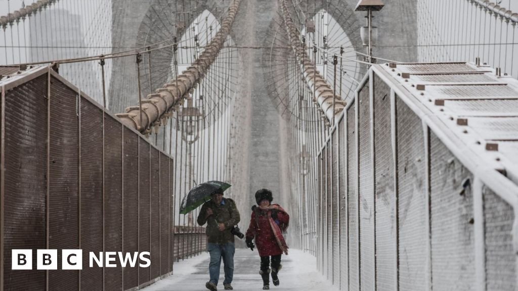 Powerful winter storm slams US northeast as NYC issues travel ban Powerful winter storm slams US northeast as NYC issues travel ban