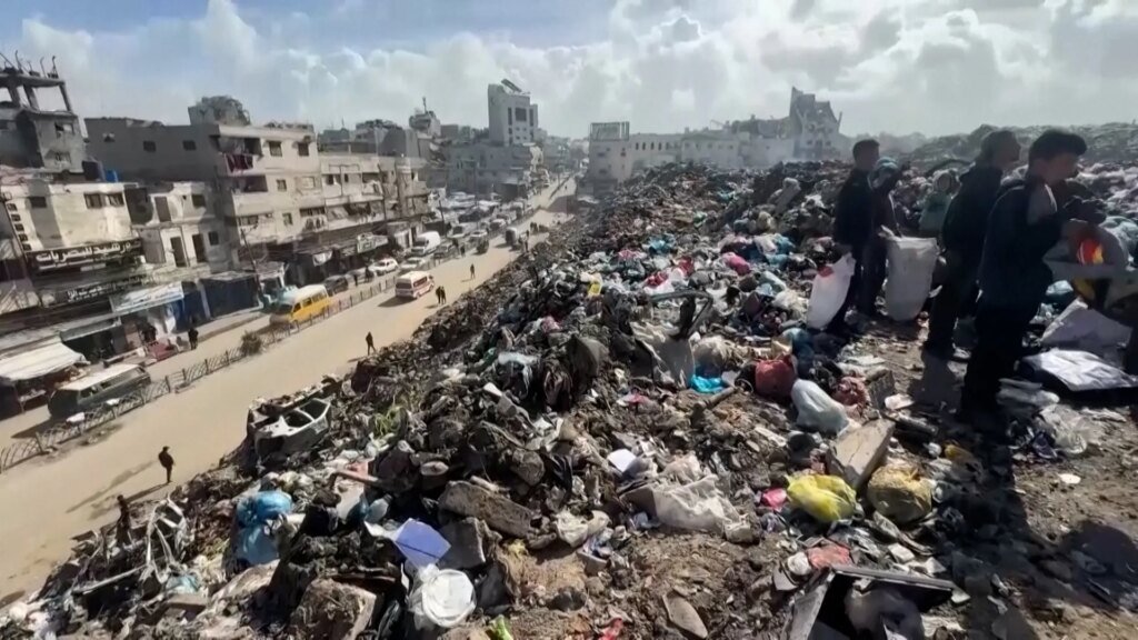 UN begins clearing massive wartime waste dump in Gaza City | Gaza