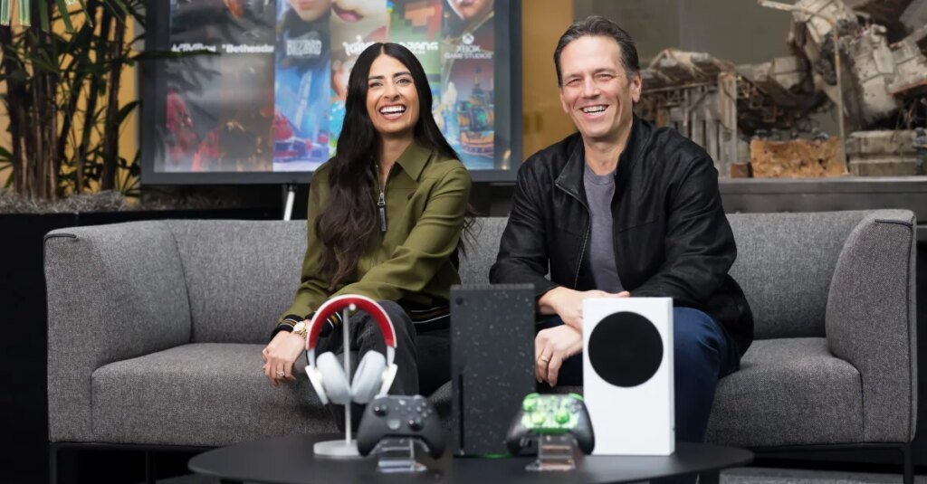 Xbox shakeup: Phil Spencer and Sarah Bond are leaving Microsoft Xbox shakeup: Phil Spencer and Sarah Bond are leaving Microsoft