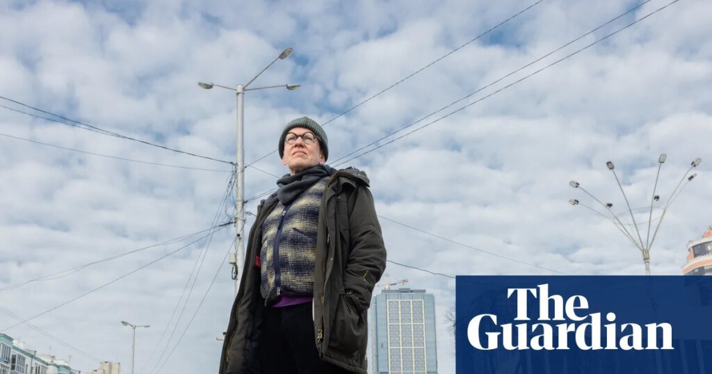 ‘A woman screams from a high balcony: “Help me! I’m freezing to death!”’ – novelist James Meek returns to Kyiv | Kyiv ‘A woman screams from a high balcony: “Help me! I’m freezing to death!”’ – novelist James Meek returns to Kyiv | Kyiv