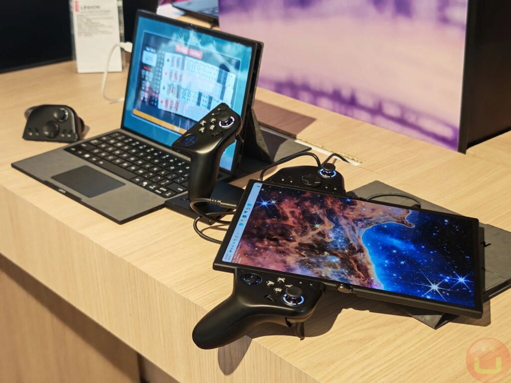 Lenovo Legion Go Fold Concept Brings a Foldable Display to Handheld PC Gaming