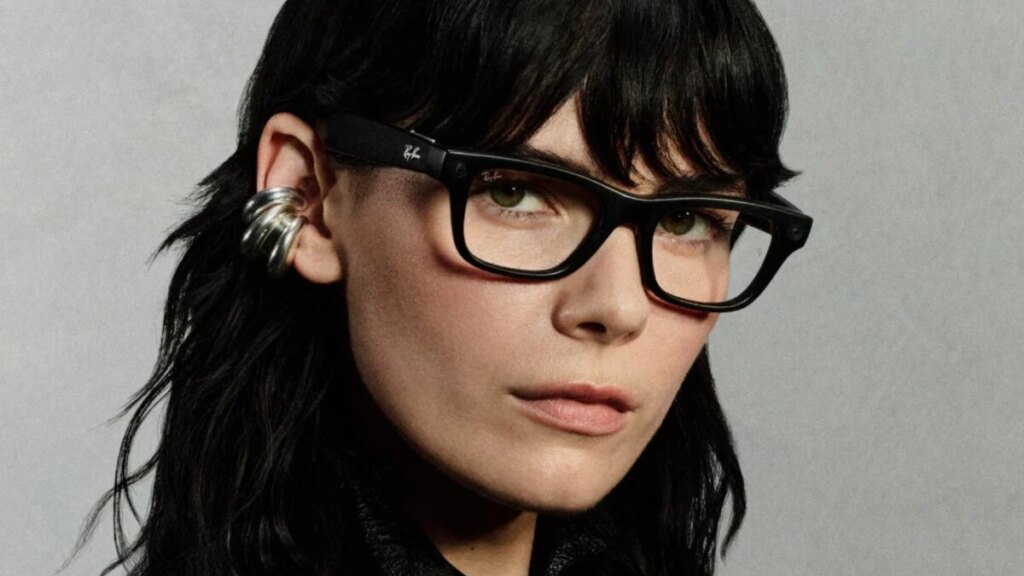 Meta’s Two New Smart Glasses Are Slimmer and More Like Regular Glasses Meta's Two New Smart Glasses Are Slimmer and More Like Regular Glasses