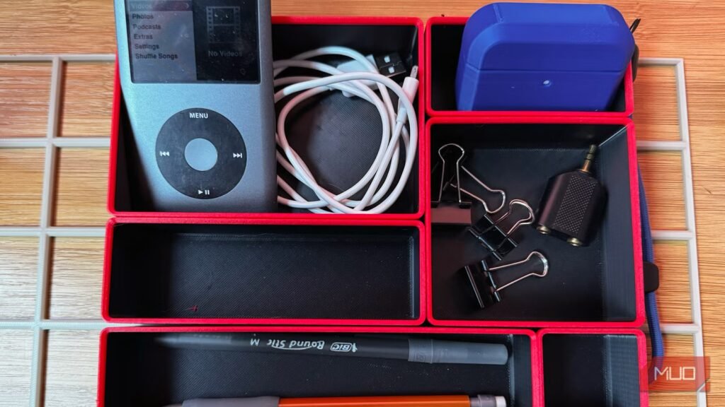 My biggest housekeeping problem disappeared once I tried this 3D-printed system