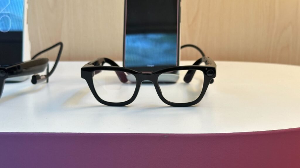 Samsung exec talks smart glasses, and gives us a small glimpse of what to expect