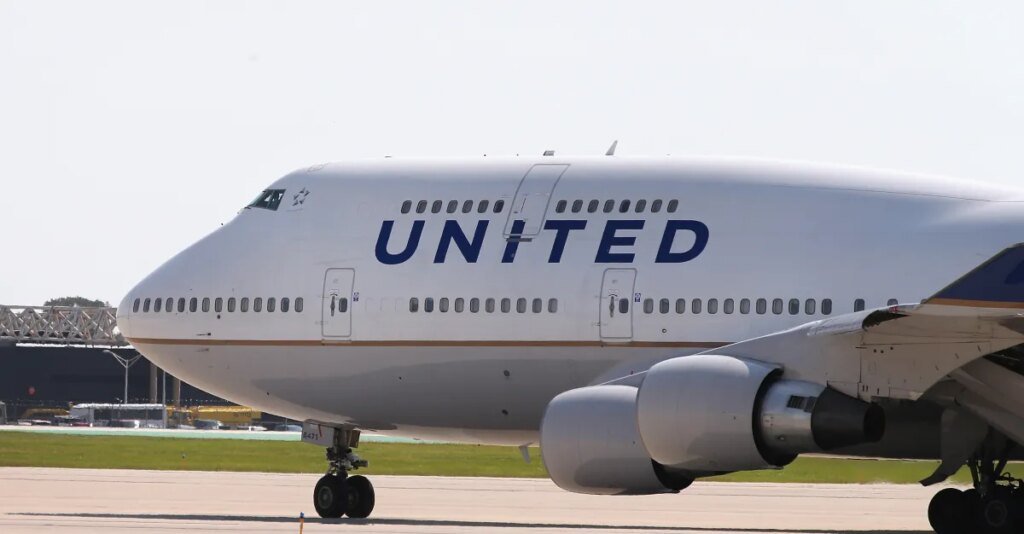 United Airlines can permanently ban passengers who don’t wear headphones