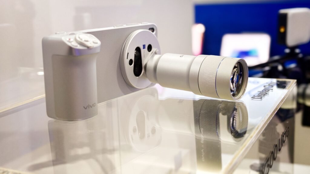 Vivo's X300 Ultra lands in China, makes the Galaxy S26 Ultra look like a joke