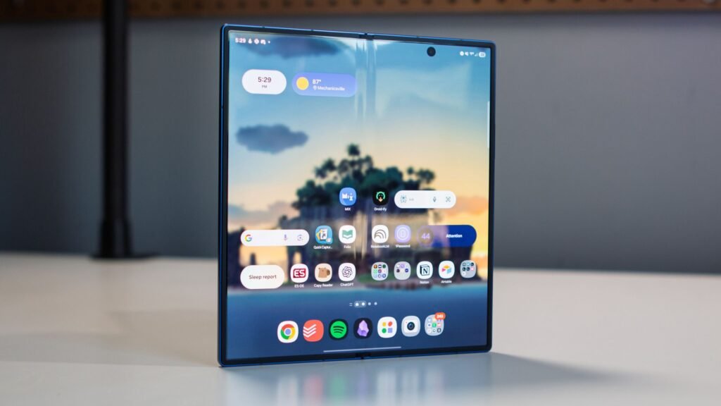 'Wide' Galaxy Z Fold inbound, and these alleged specs have us curious