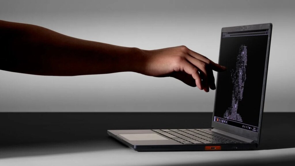 Framework's Laptop 13 Pro Is No MacBook, but It's Making PCs Better for Everyone