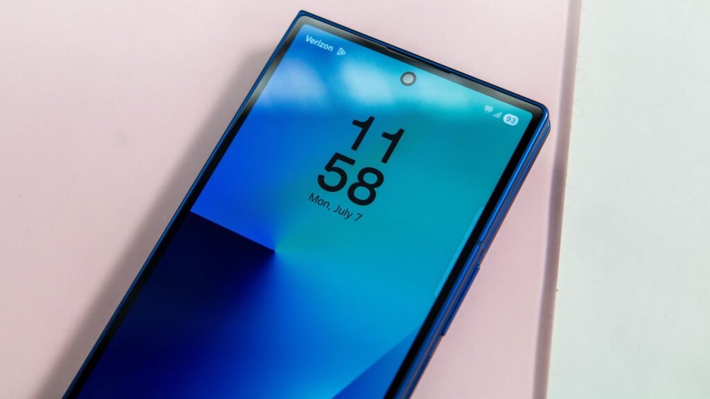 Galaxy Z Fold 8 might use the same display material, and I'm not sure how to feel