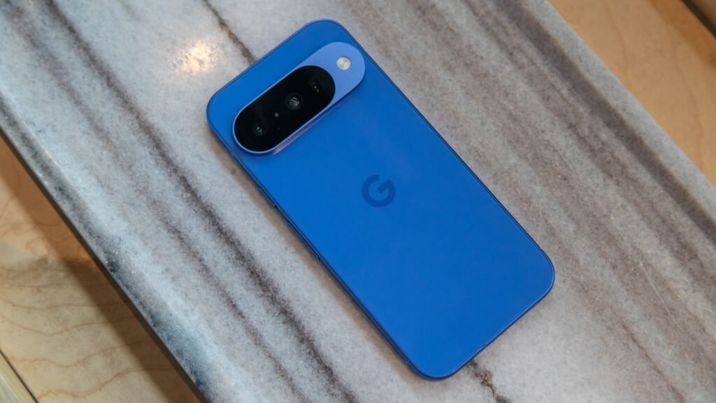 Google may bring glowing notifications to Pixels and its next laptop