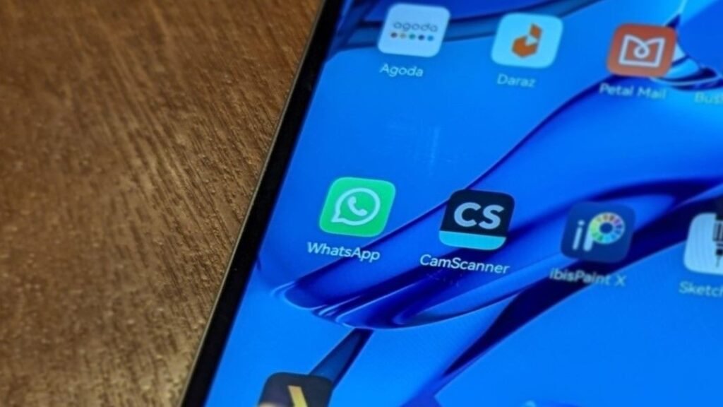 WhatsApp Web themes might soon come to save us from boring gray bubbles WhatsApp for Android tablets